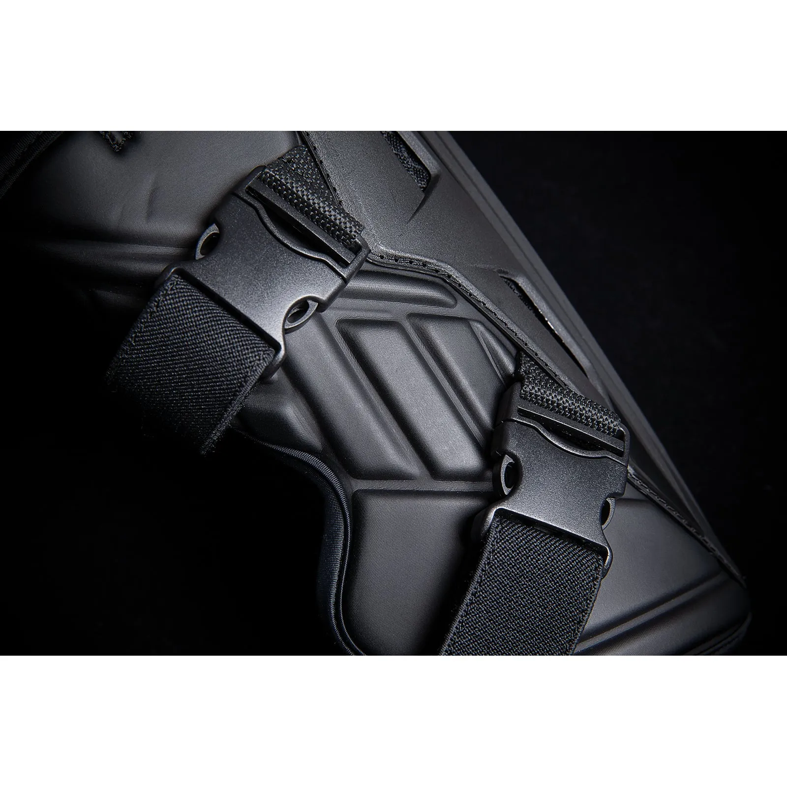 ICON Field Armor 3™ Knees
