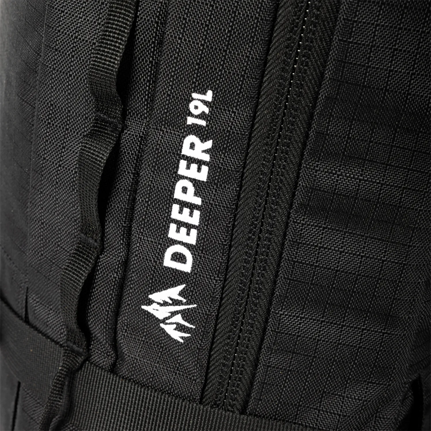 Jones Deeper Backpack 19L 2025